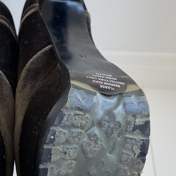 Mistress Rocks Boots - Picture 7 of 7